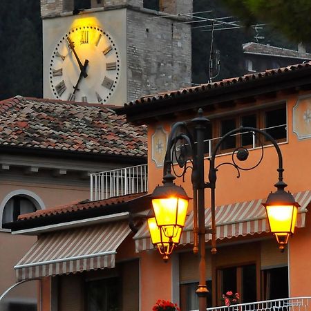 Albergo Meuble Olivi Toscolano Maderno Luaran gambar