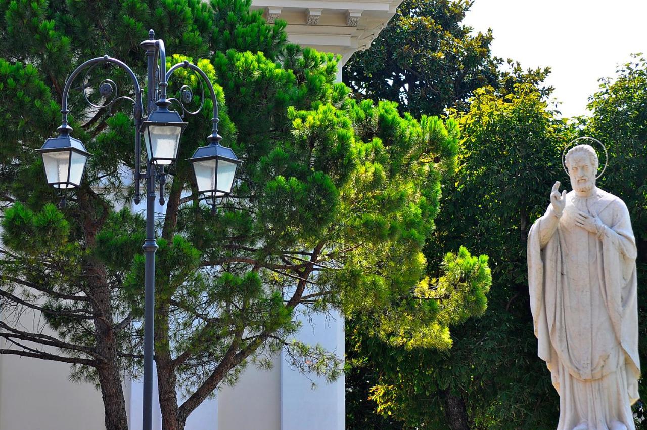 Albergo Meuble Olivi Toscolano Maderno Luaran gambar