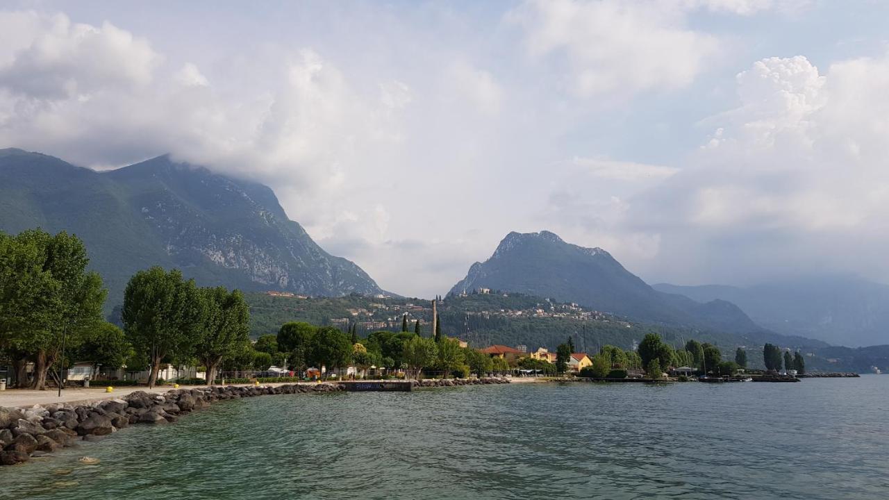 Albergo Meuble Olivi Toscolano Maderno Luaran gambar
