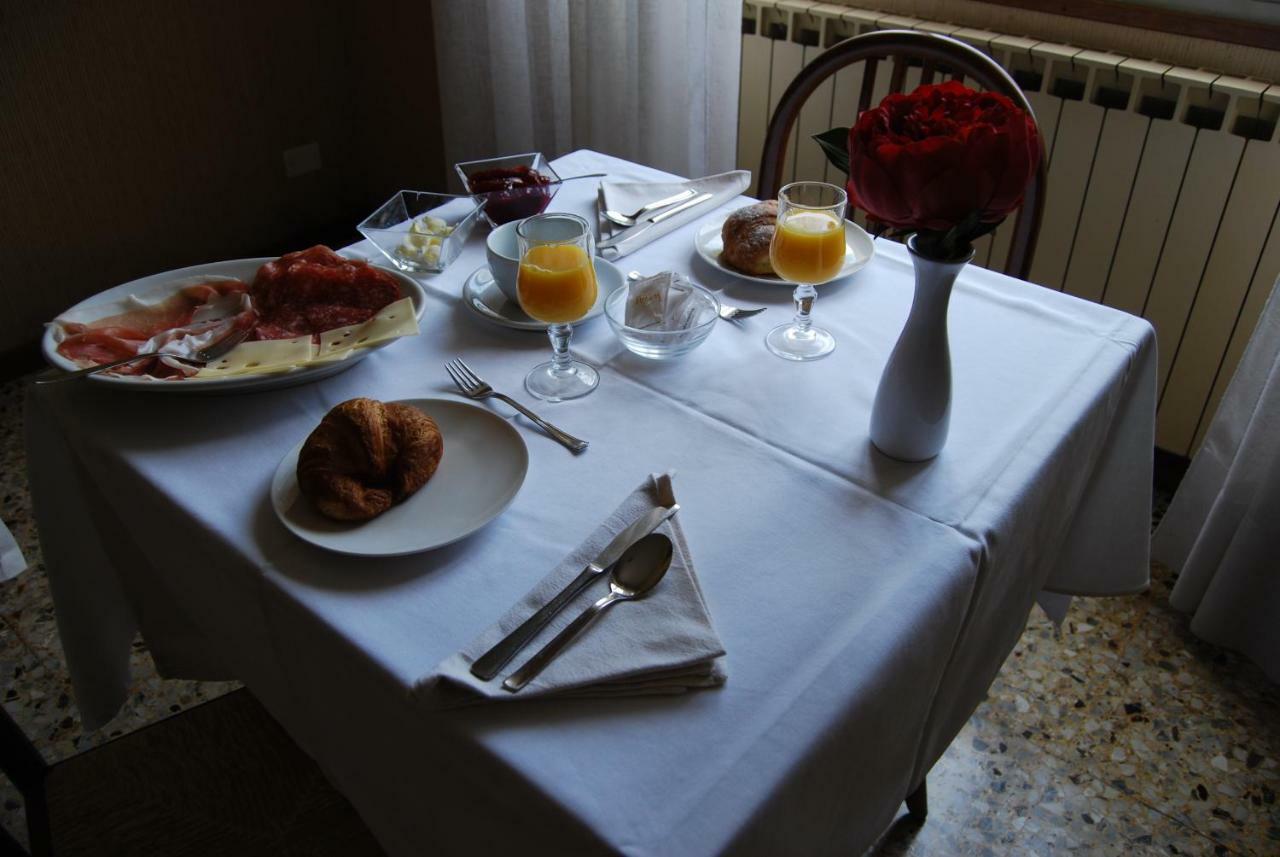 Albergo Meuble Olivi Toscolano Maderno Luaran gambar