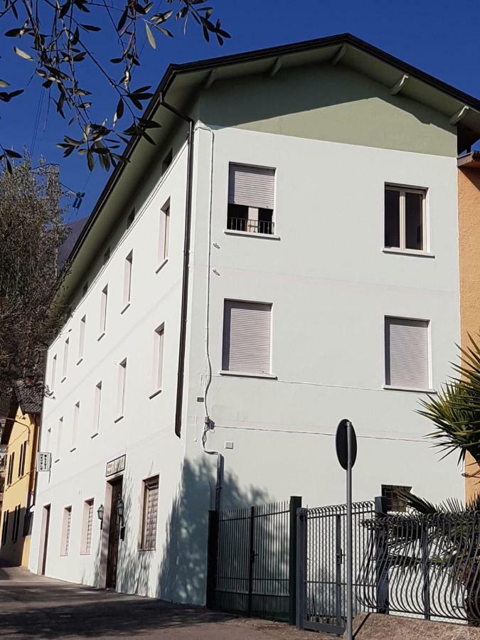 Albergo Meuble Olivi Toscolano Maderno Luaran gambar